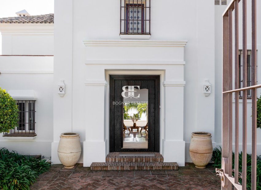 Resale - Villa -
Marbella - Los Monteros