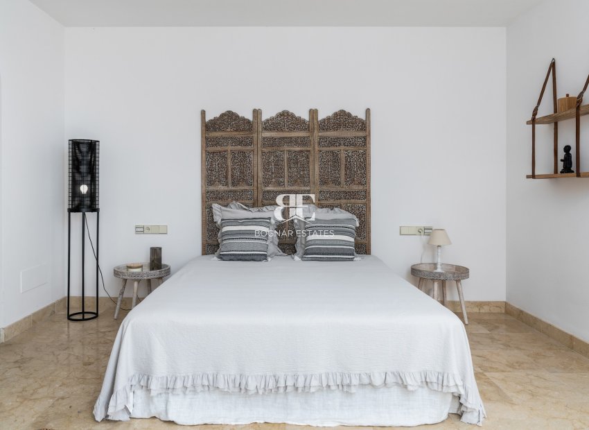 Resale - Villa -
Marbella - Los Monteros