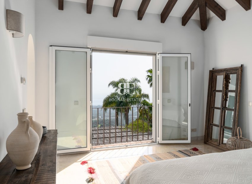 Resale - Villa -
Marbella - Los Monteros