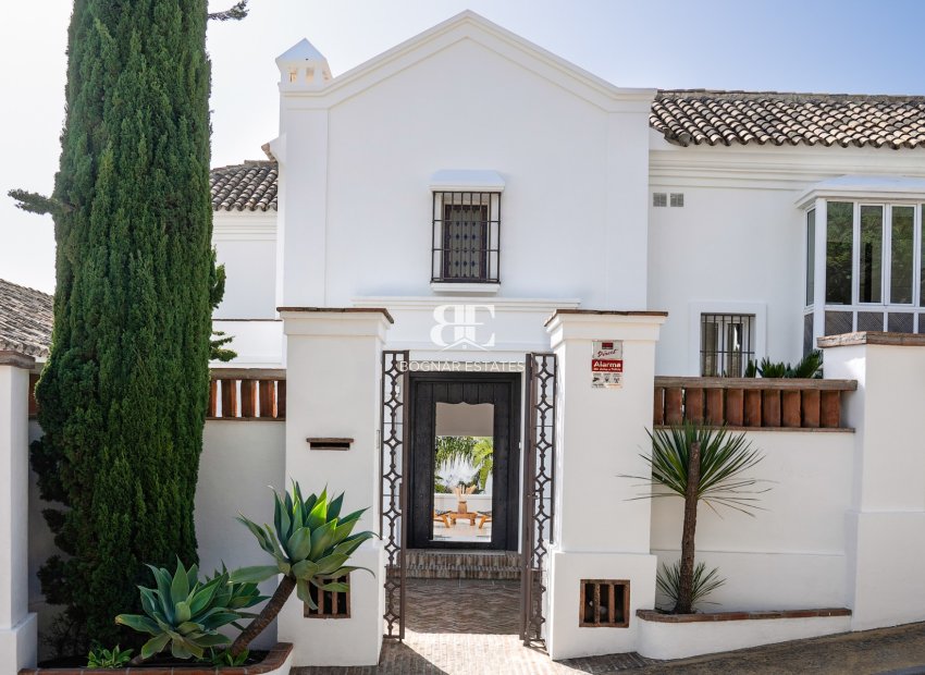 Resale - Villa -
Marbella - Los Monteros