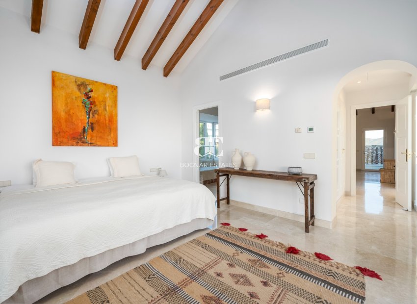 Resale - Villa -
Marbella - Los Monteros