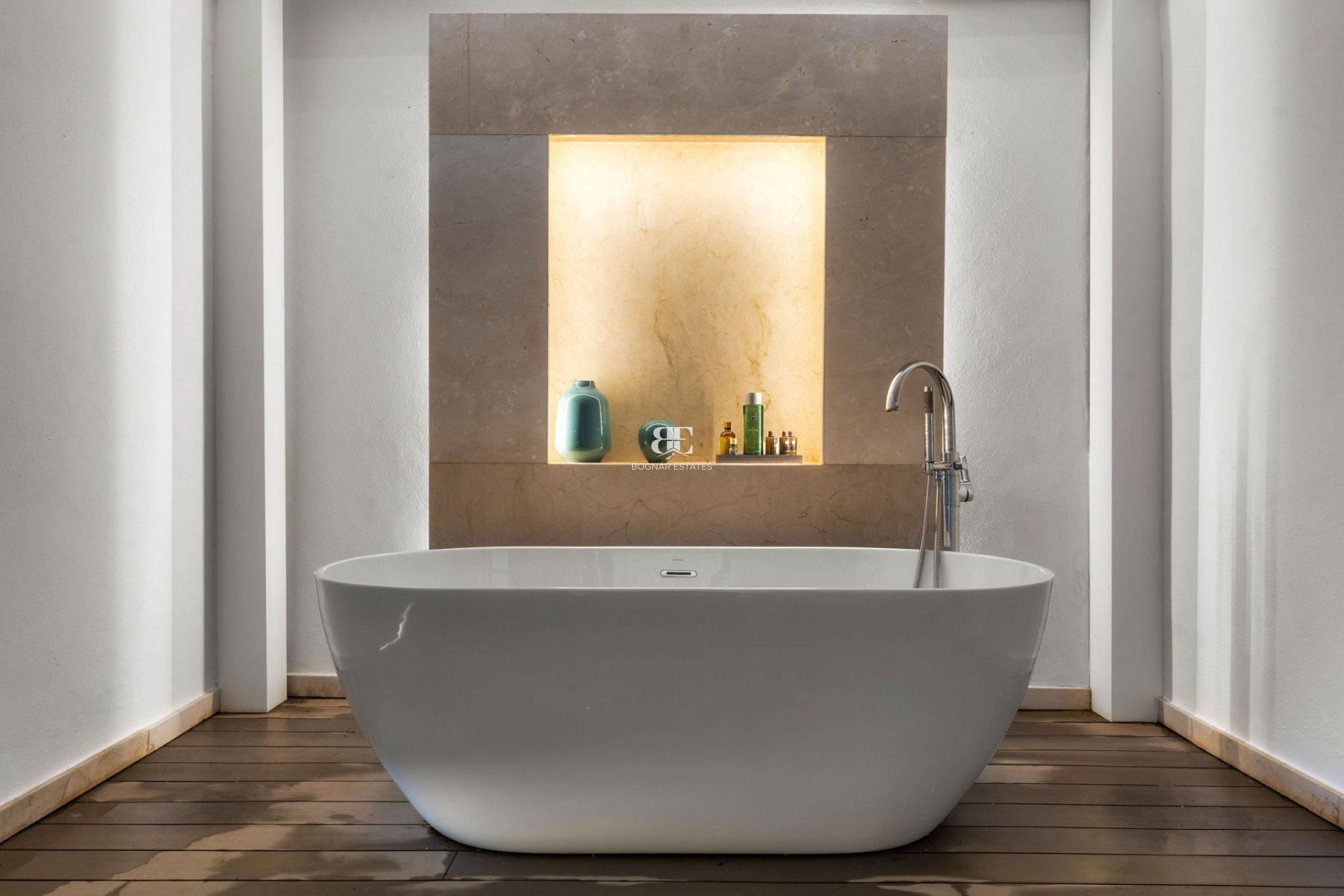 Resale - Villa -
Marbella - Los Naranjos de Marbella