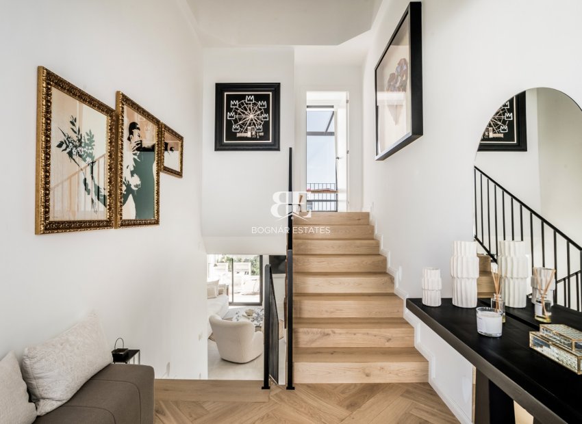 Resale - Villa -
Marbella - Los Naranjos de Marbella