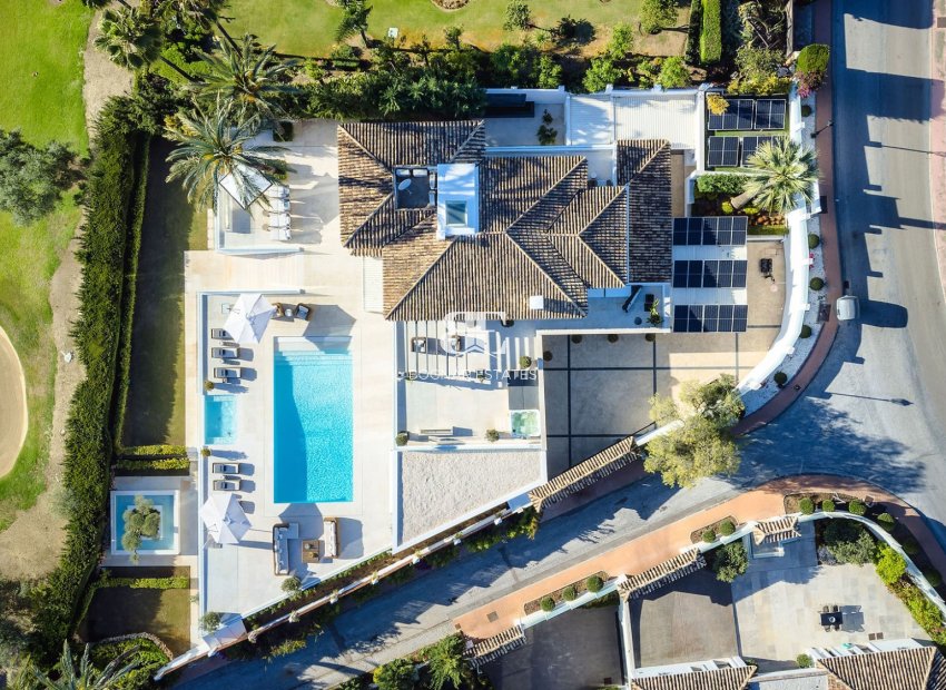 Resale - Villa -
Marbella - Los Naranjos de Marbella