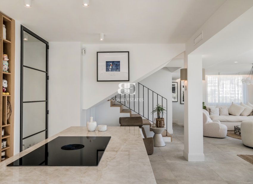 Resale - Villa -
Marbella - Los Naranjos de Marbella