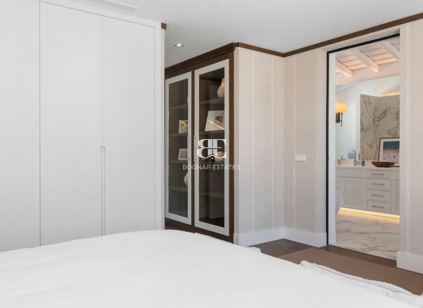 Resale - Villa -
Marbella - Los Naranjos de Marbella