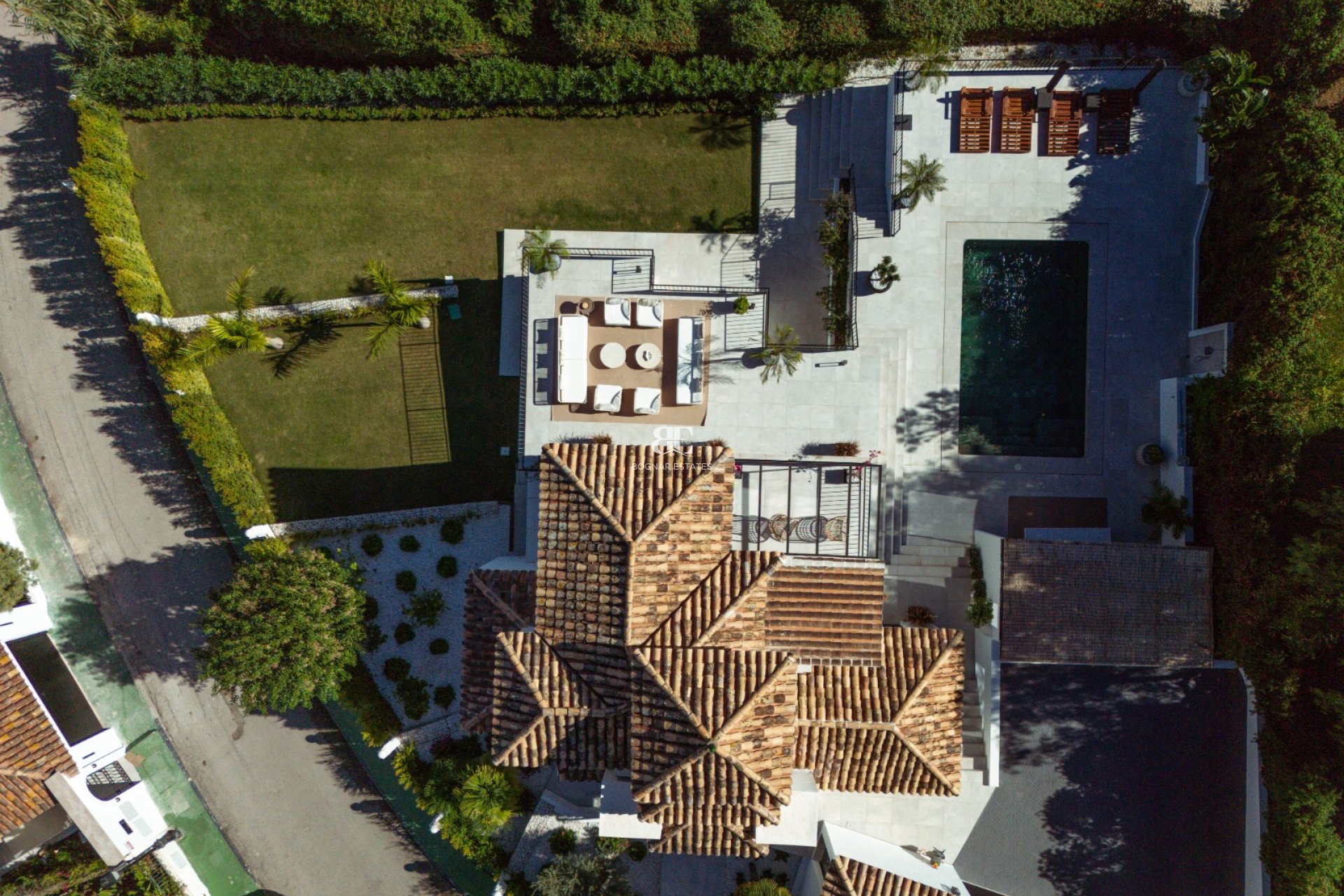 Resale - Villa -
Marbella - Los Naranjos de Marbella