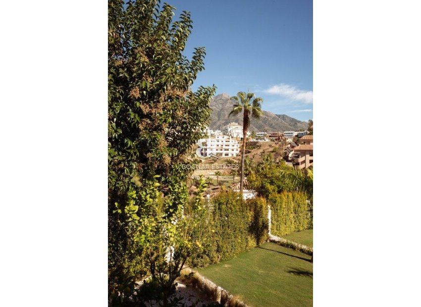 Resale - Villa -
Marbella - Los Naranjos de Marbella