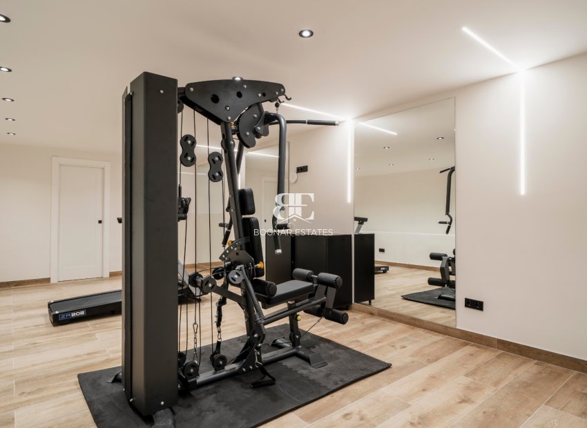 Resale - Villa -
Marbella - Nagueles