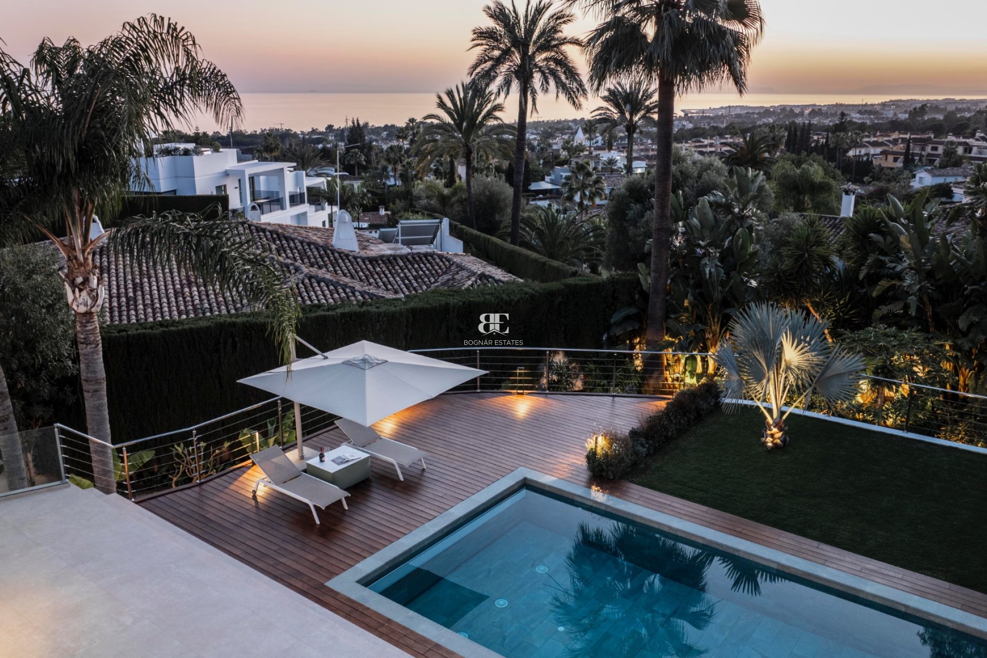 Resale - Villa -
Marbella - Nagueles