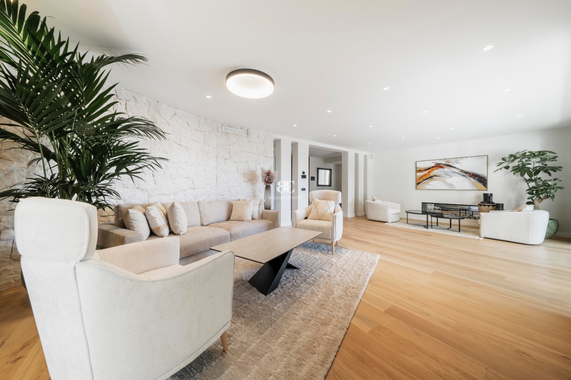 Resale - Villa -
Marbella - Nagueles