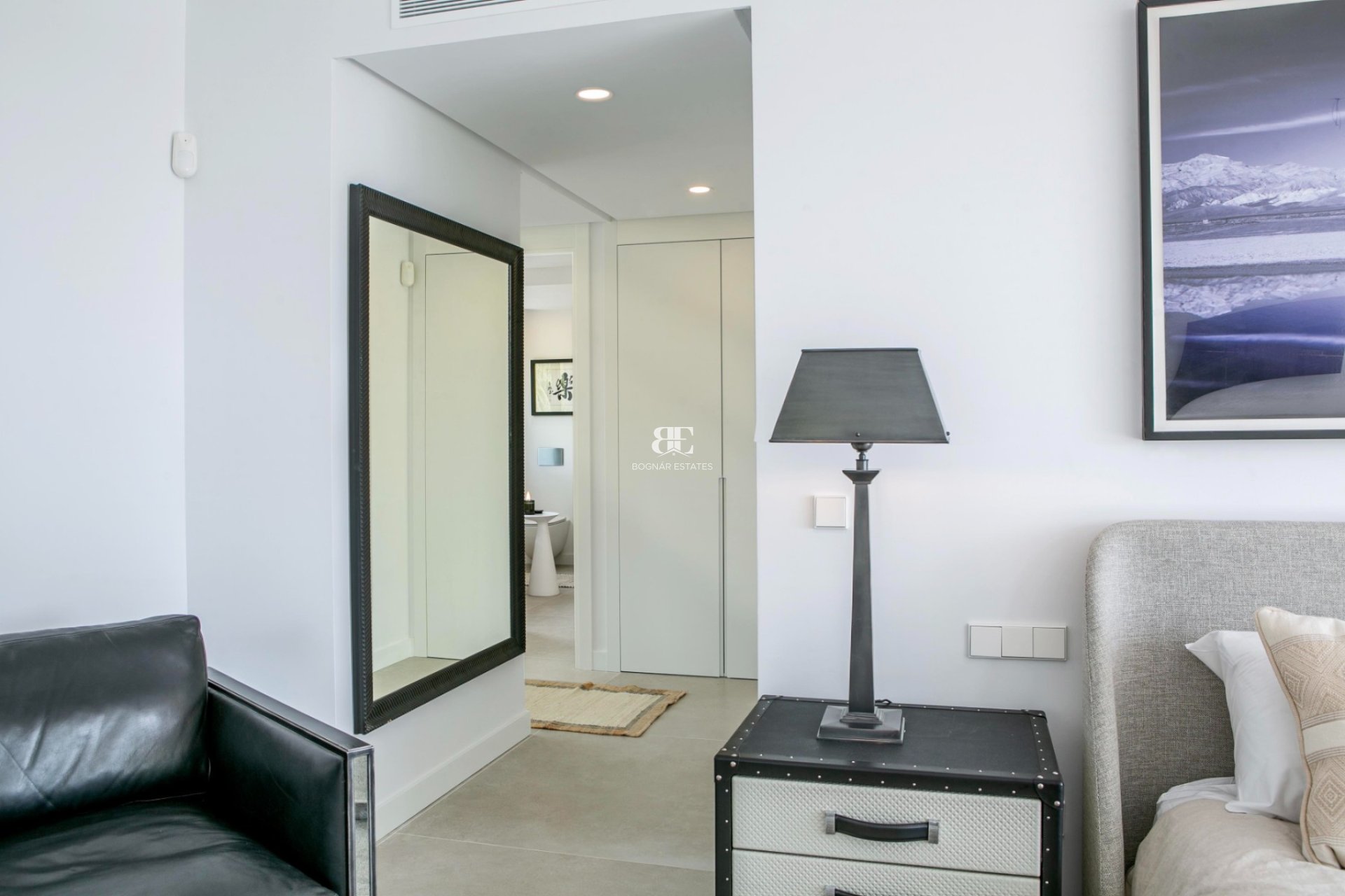 Resale - Villa -
Marbella - Nagueles