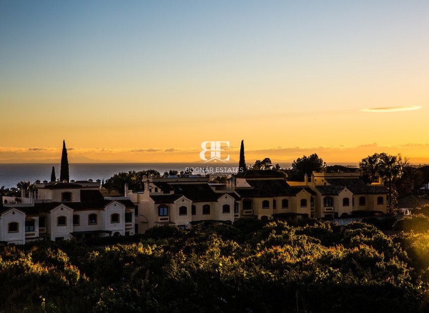 Resale - Villa -
Marbella - Nagueles