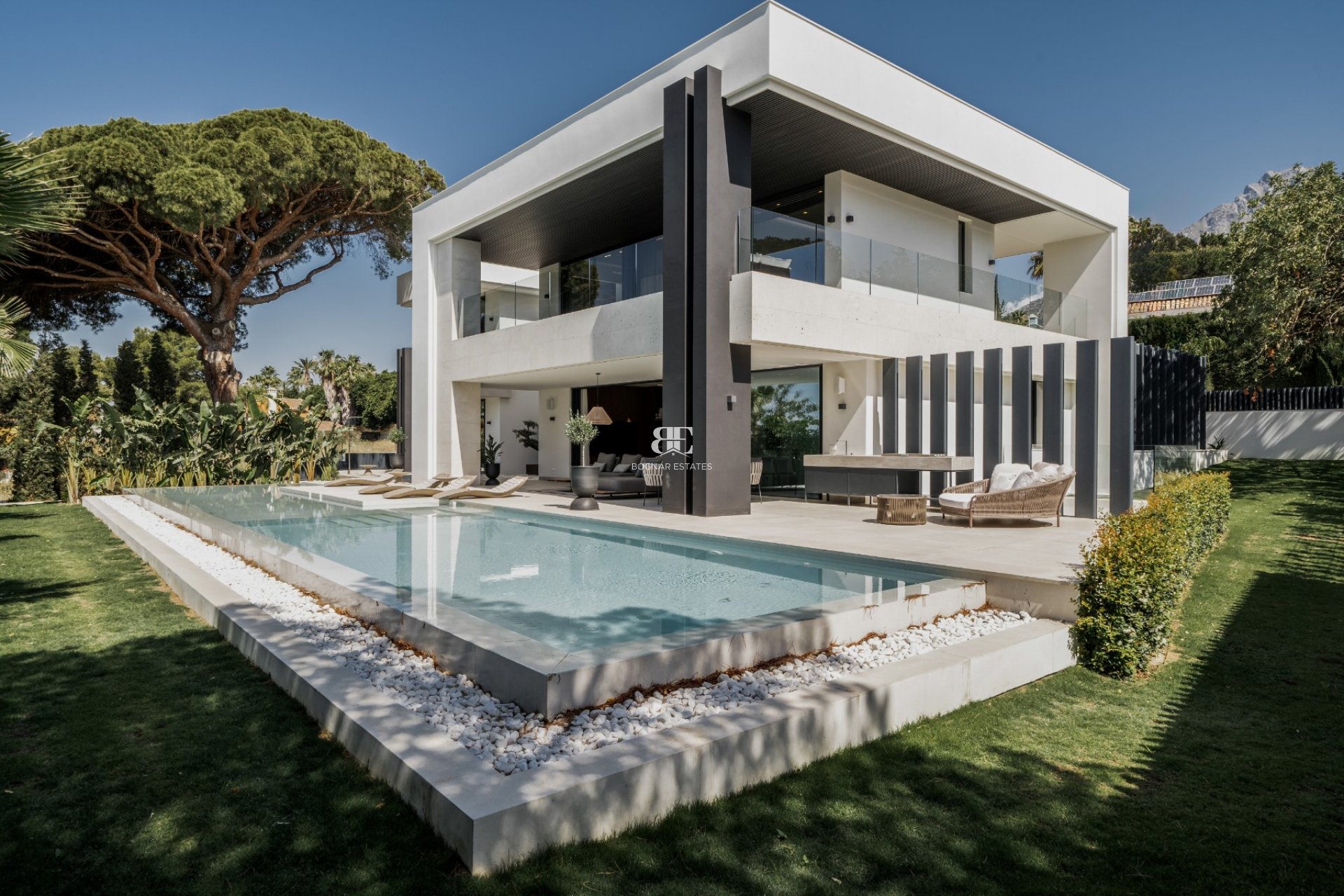 Resale - Villa -
Marbella - Nagueles