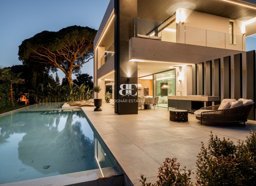Resale - Villa -
Marbella - Nagueles