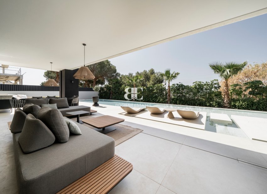 Resale - Villa -
Marbella - Nagueles