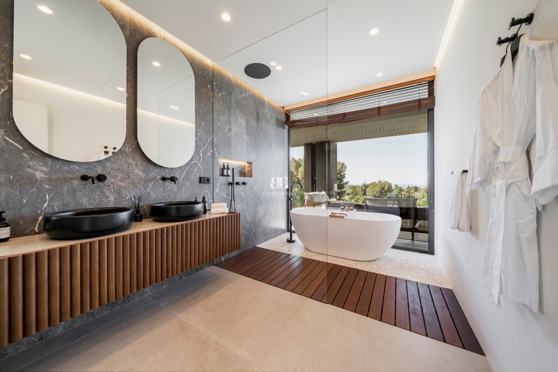 Resale - Villa -
Marbella - Nagueles