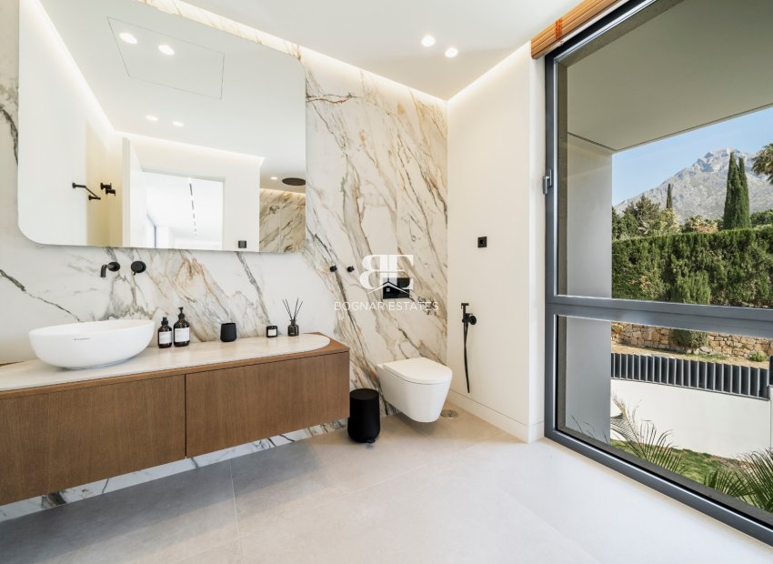 Resale - Villa -
Marbella - Nagueles