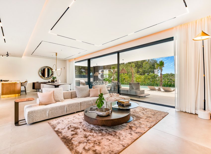 Resale - Villa -
Marbella - Nagueles