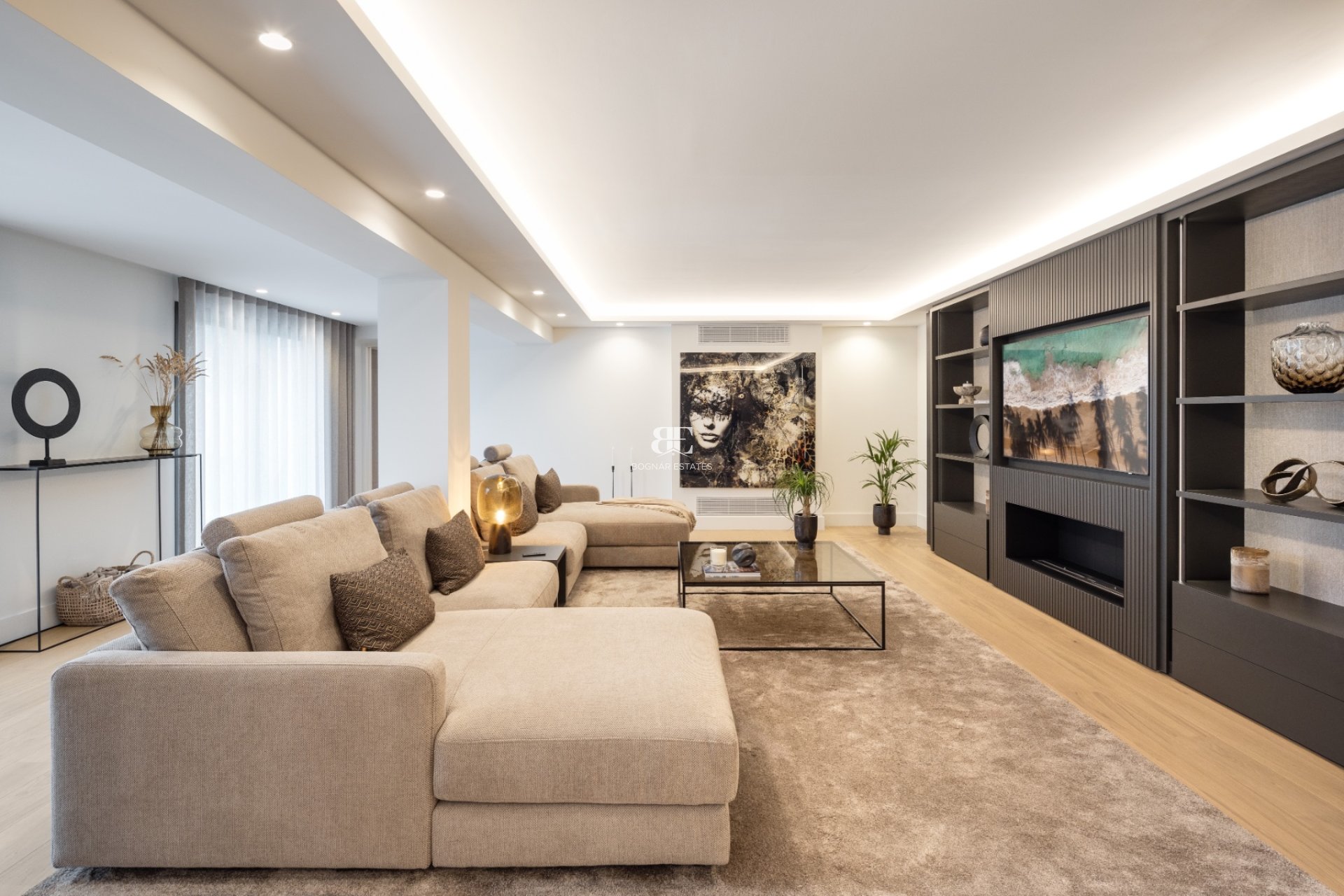 Resale - Villa -
Marbella - Nueva Andalucía