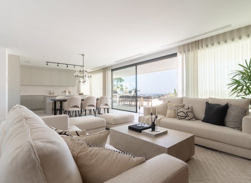 Resale - Villa -
Marbella - Nueva Andalucía