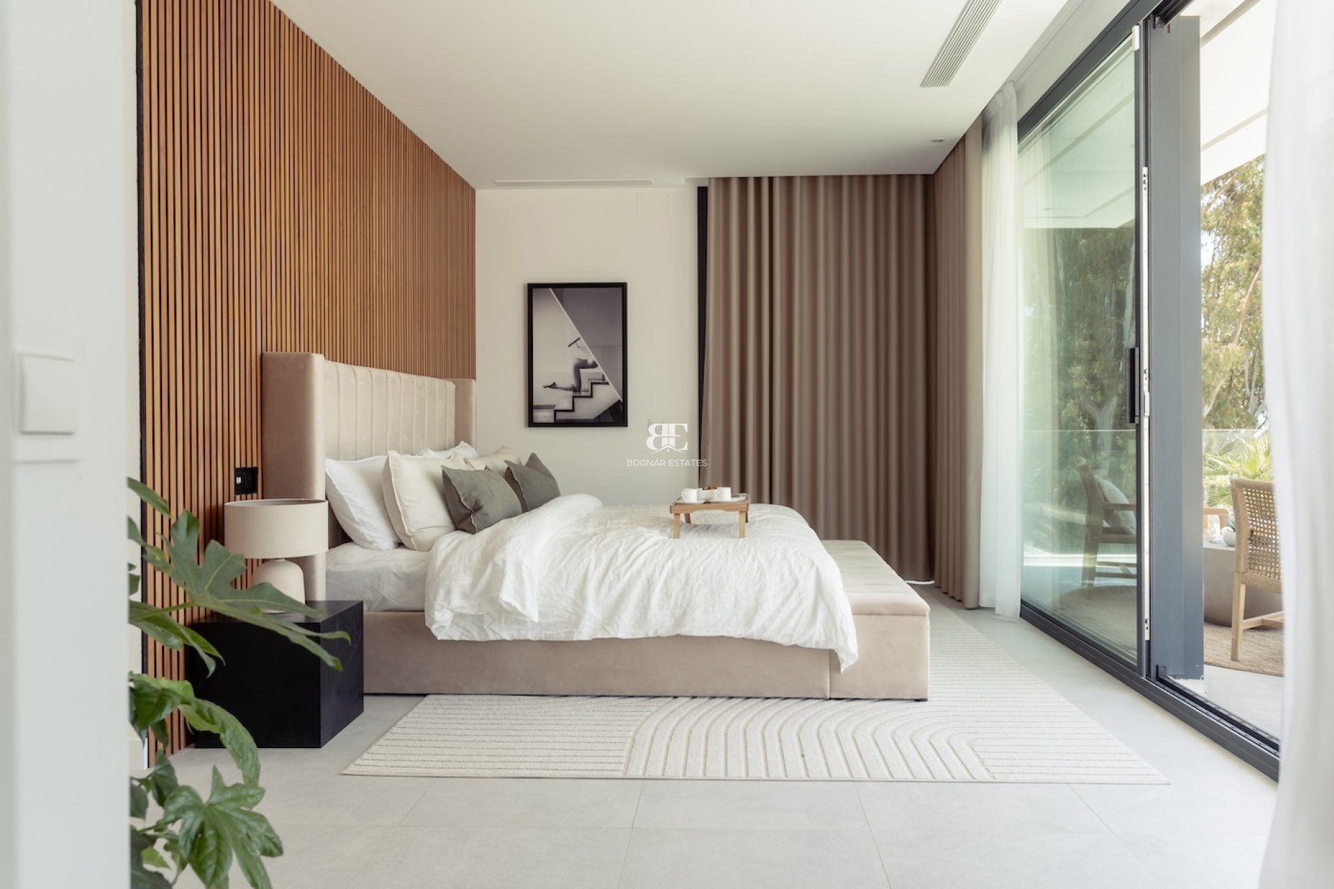 Resale - Villa -
Marbella - Nueva Andalucía