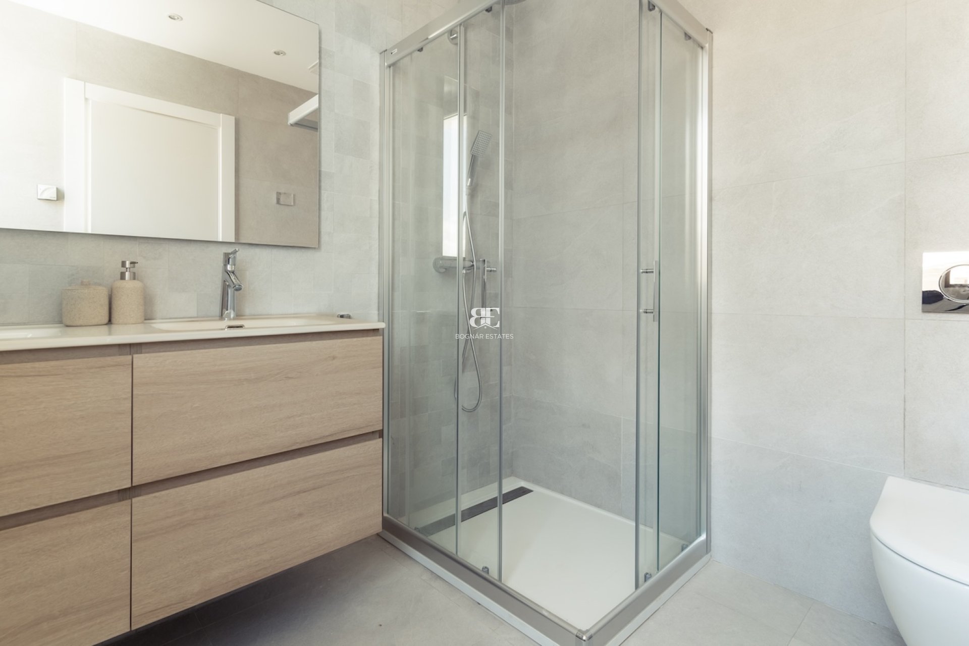 Resale - Villa -
Marbella - Nueva Andalucía