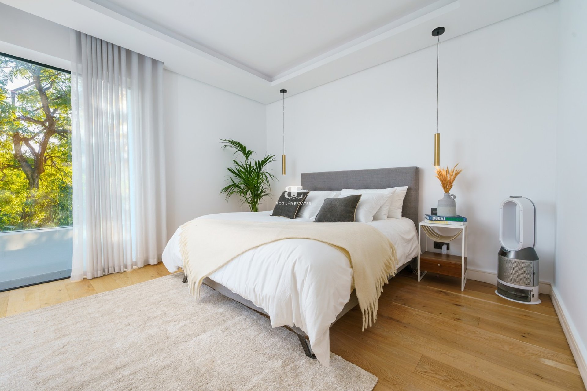 Resale - Villa -
Marbella - Nueva Andalucía