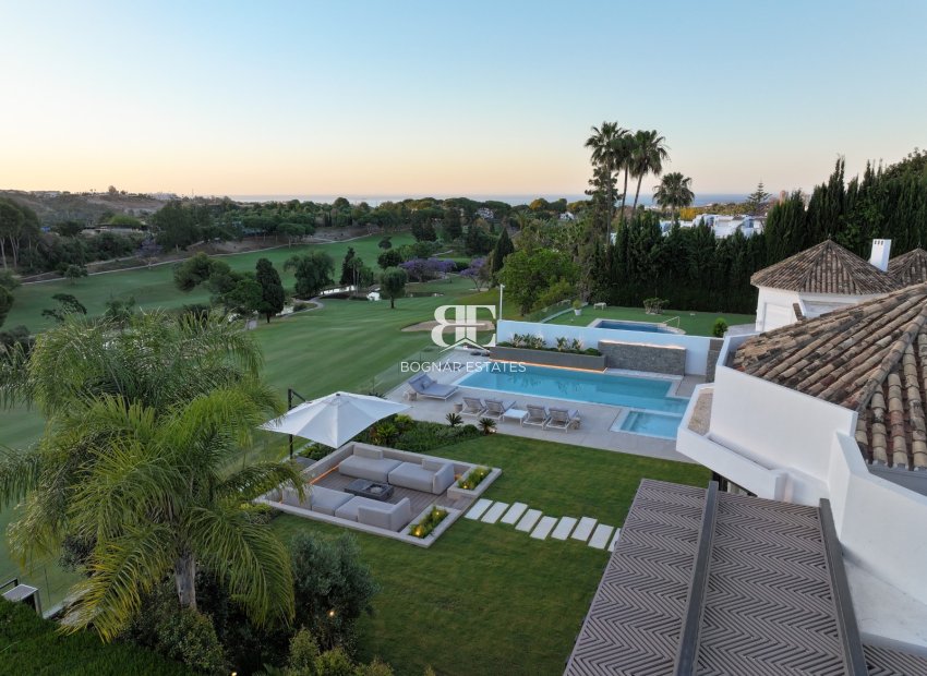 Resale - Villa -
Marbella - Nueva Andalucía