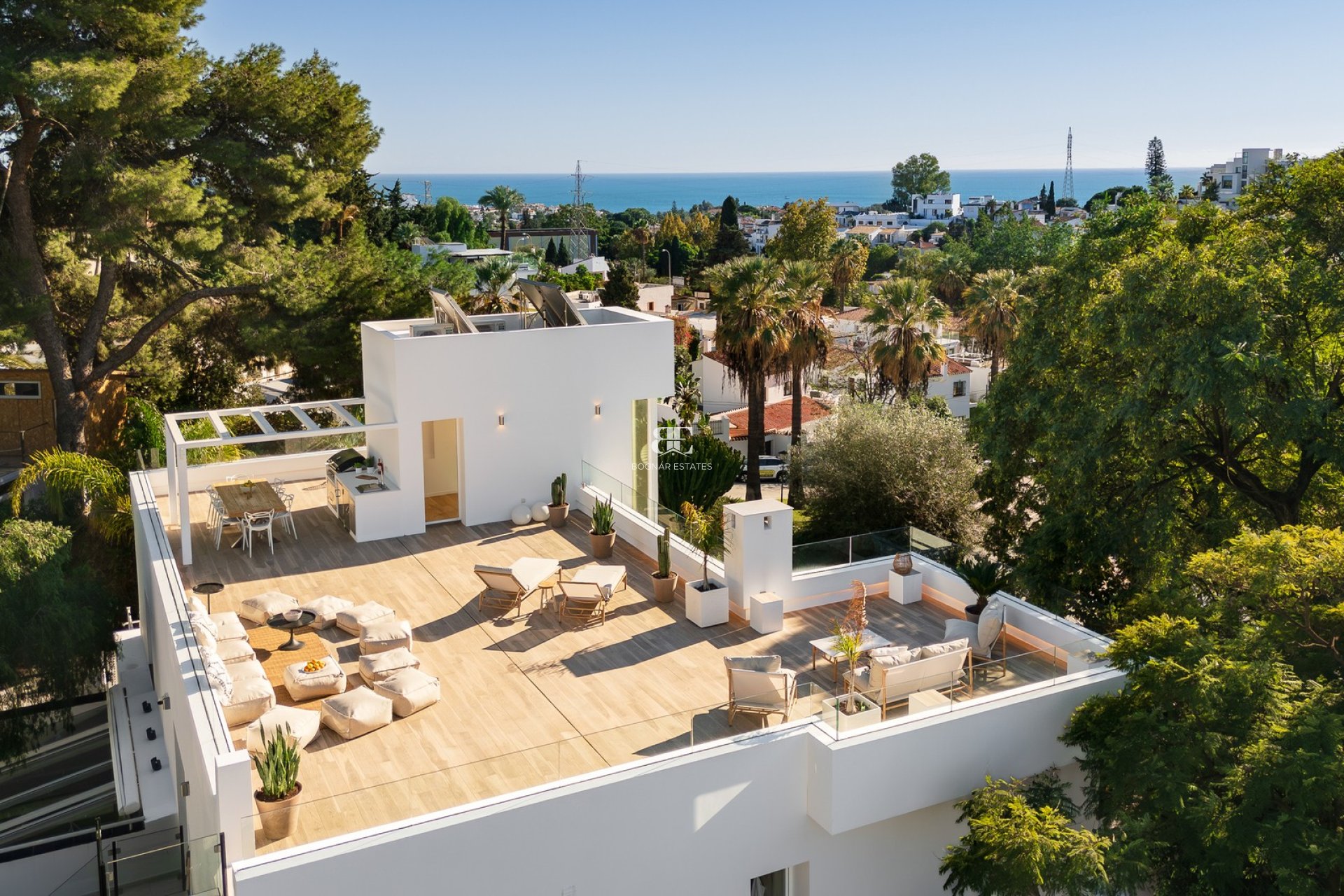 Resale - Villa -
Marbella - Nueva Andalucía