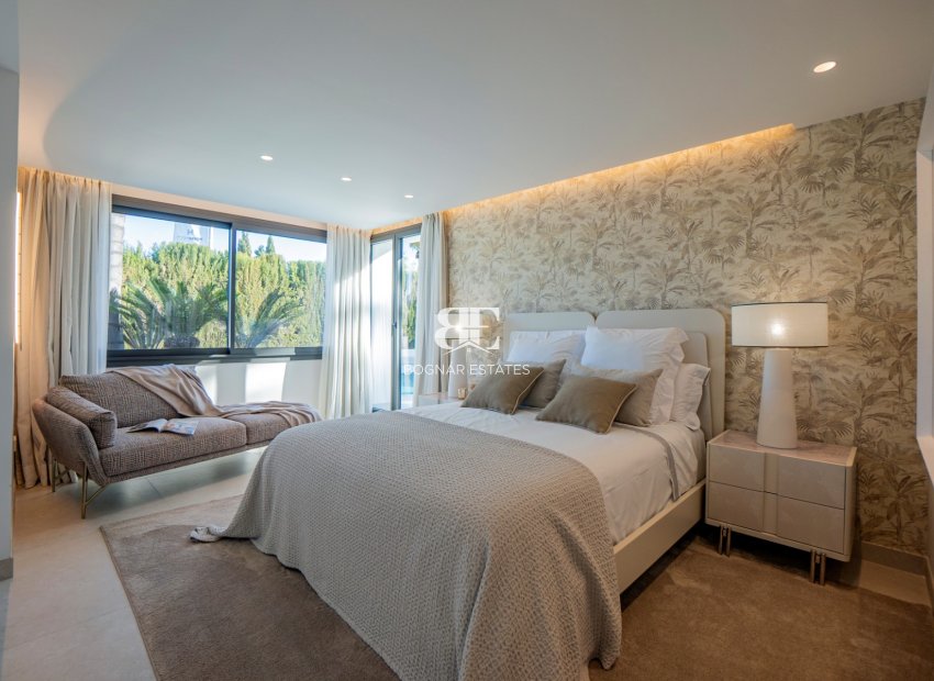 Resale - Villa -
Marbella - Nueva Andalucía