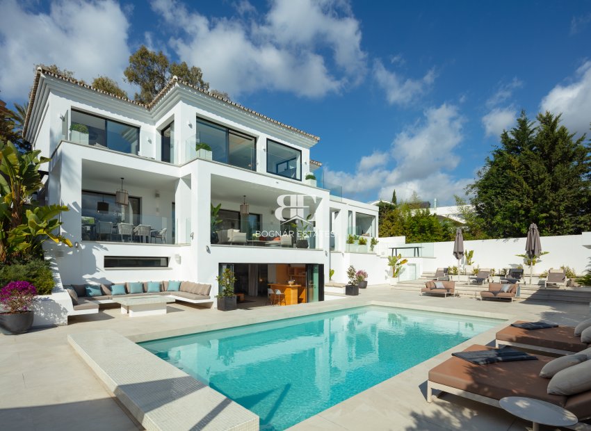 Resale - Villa -
Marbella - Nueva Andalucía