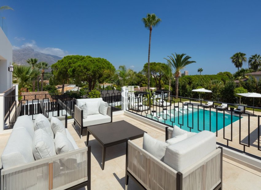 Resale - Villa -
Marbella - Nueva Andalucía