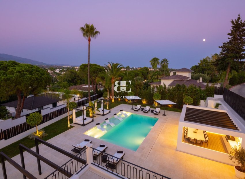 Resale - Villa -
Marbella - Nueva Andalucía