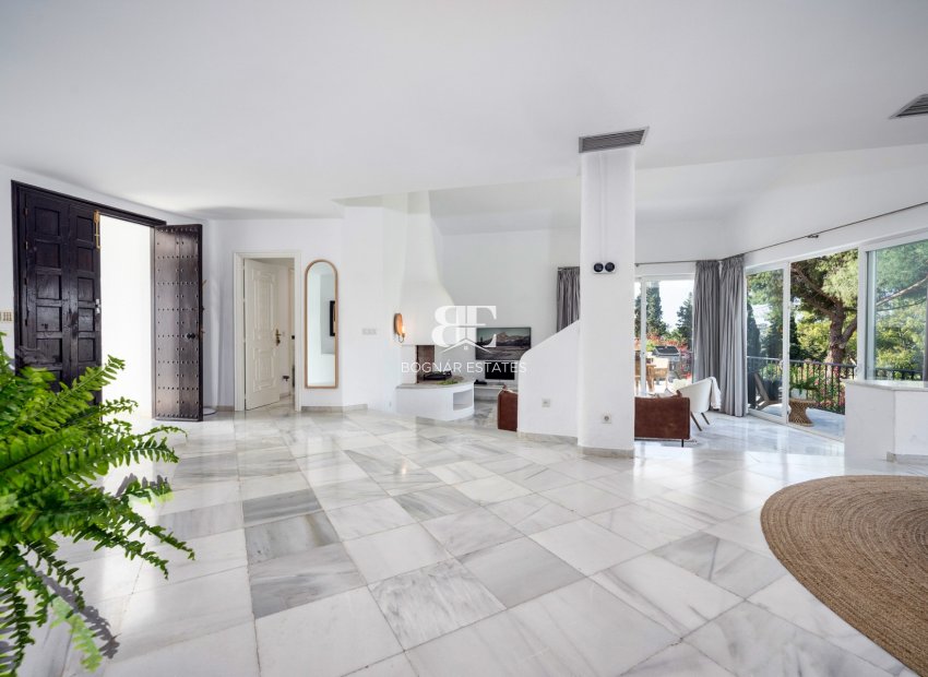 Resale - Villa -
Marbella - Nueva Andalucía