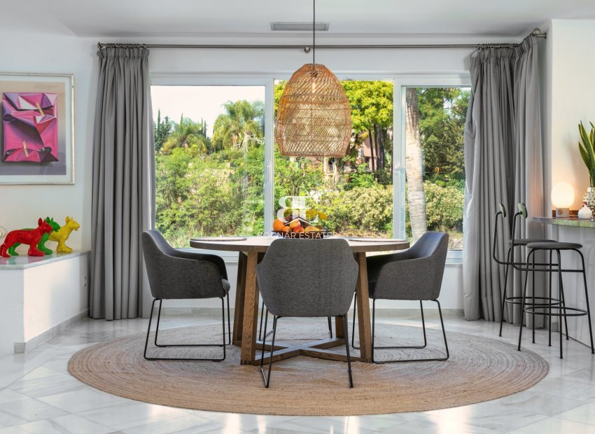 Resale - Villa -
Marbella - Nueva Andalucía
