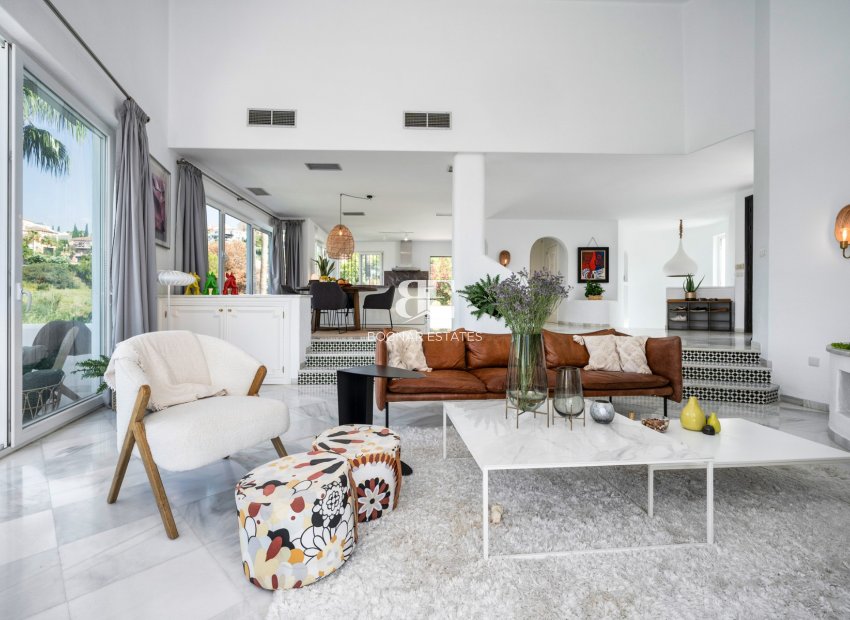 Resale - Villa -
Marbella - Nueva Andalucía
