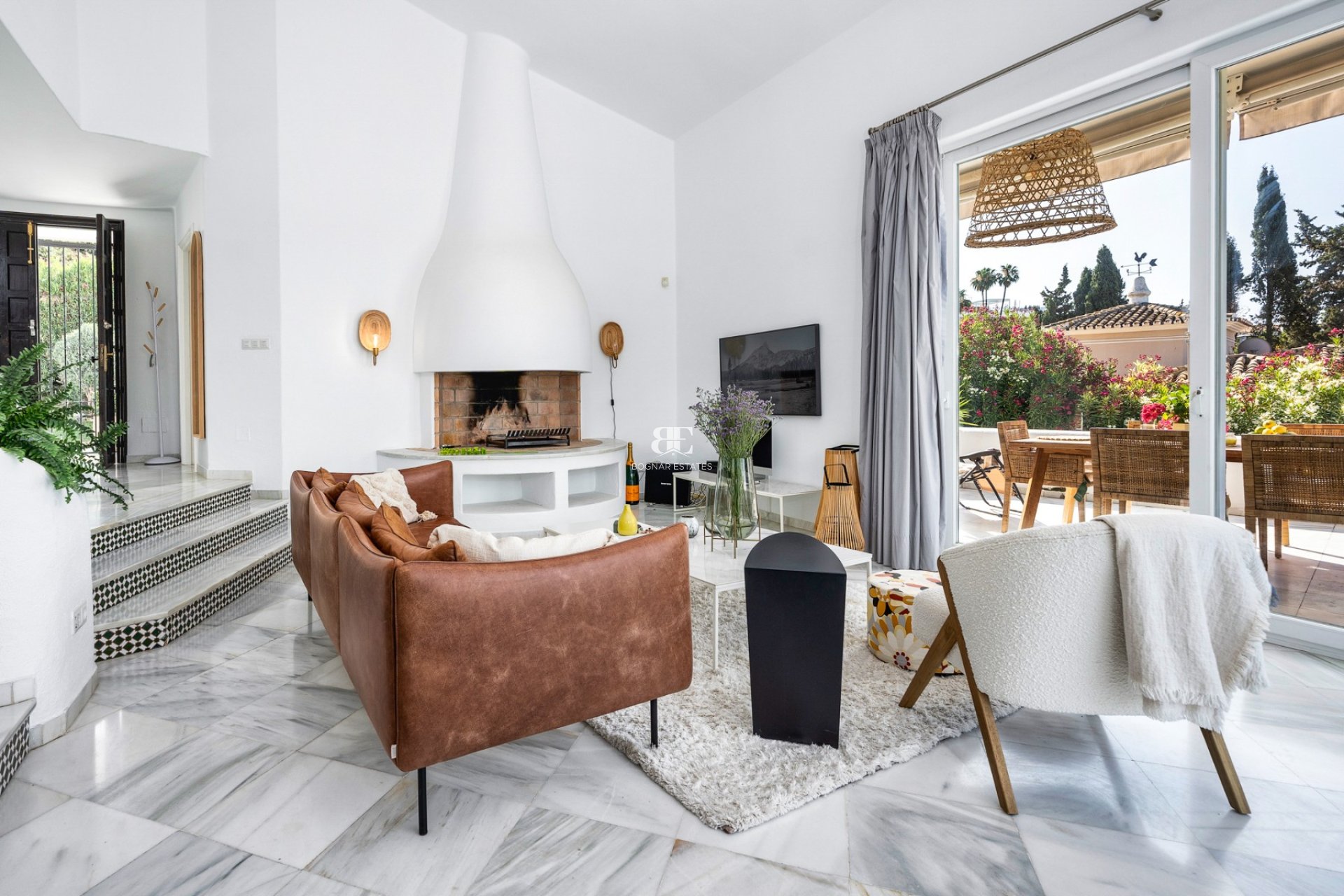 Resale - Villa -
Marbella - Nueva Andalucía