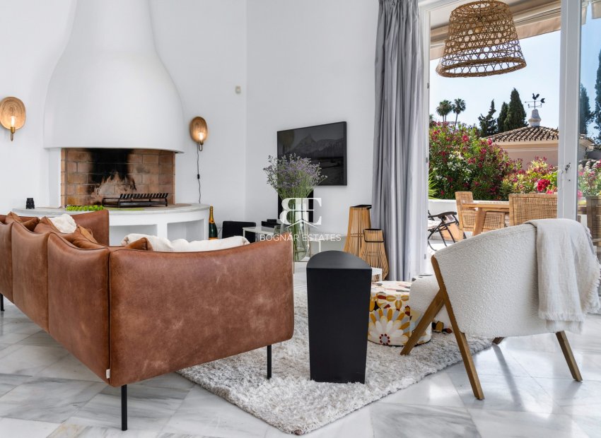 Resale - Villa -
Marbella - Nueva Andalucía