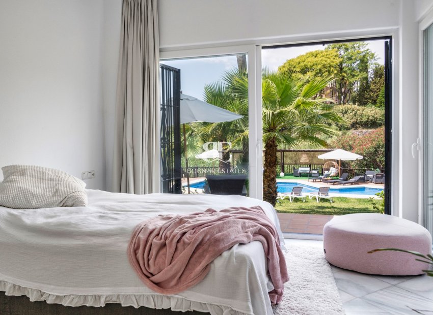 Resale - Villa -
Marbella - Nueva Andalucía
