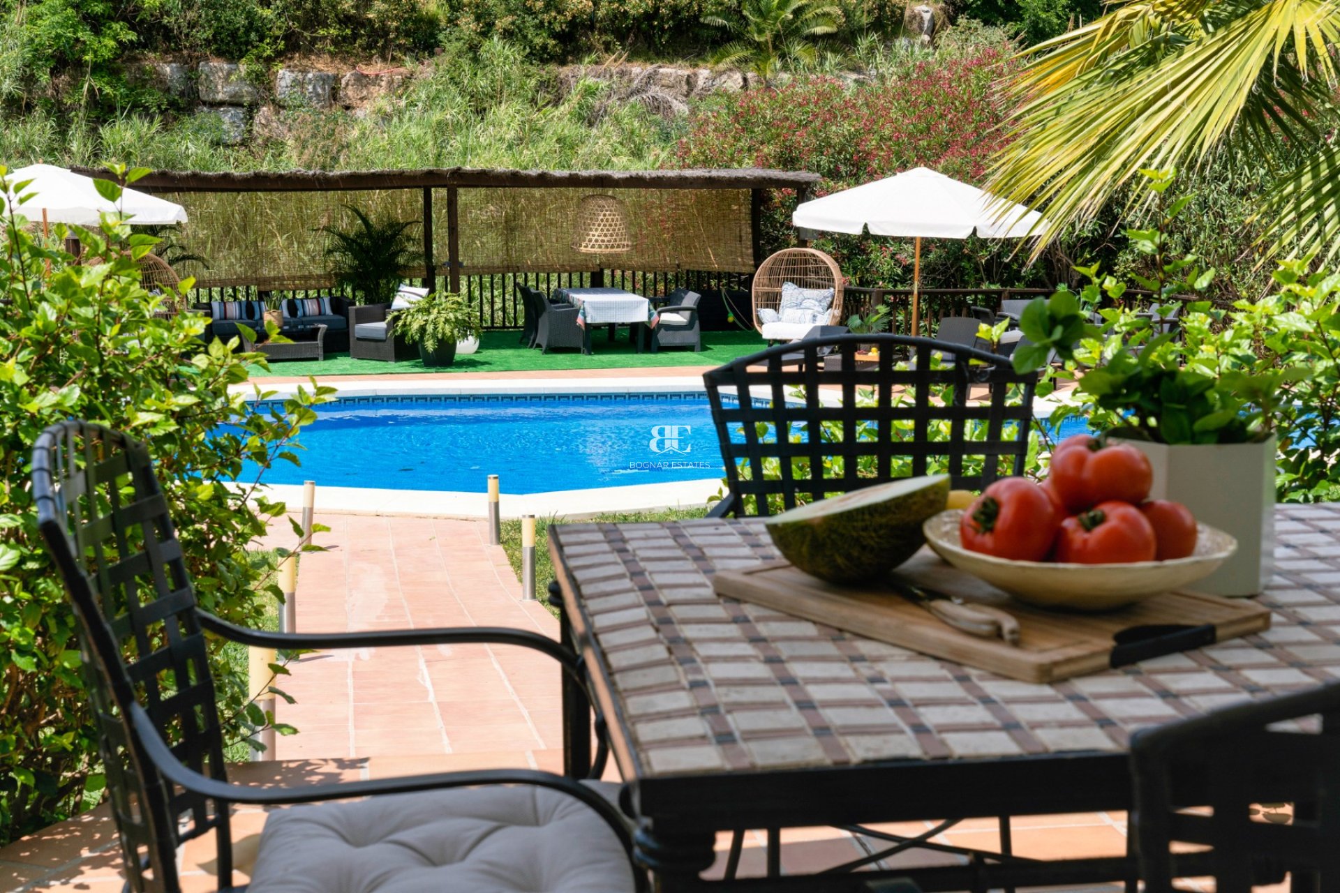 Resale - Villa -
Marbella - Nueva Andalucía
