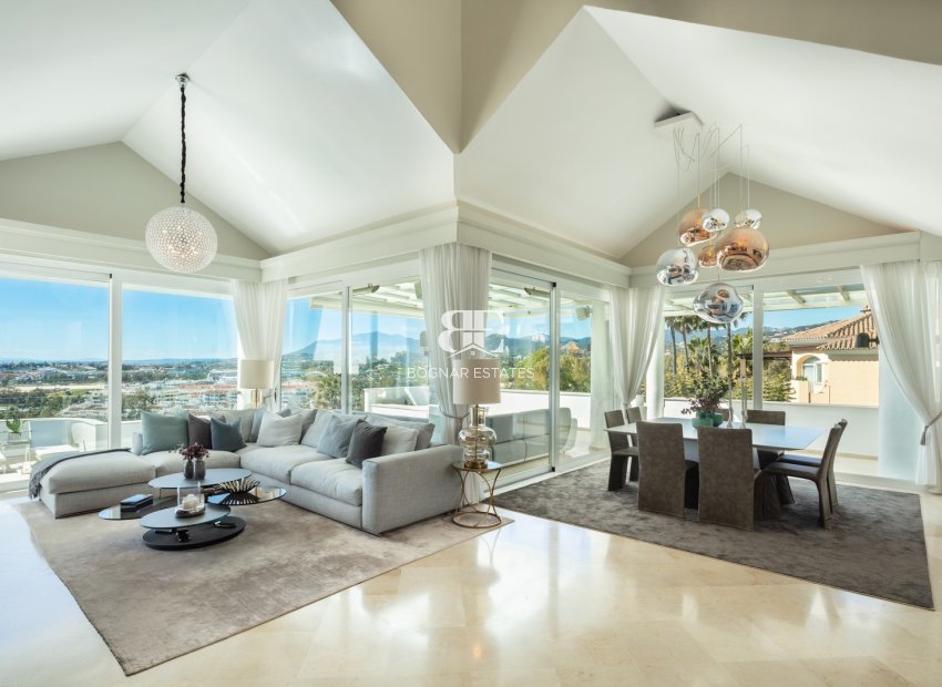 Resale - Villa -
Marbella - Nueva Andalucía