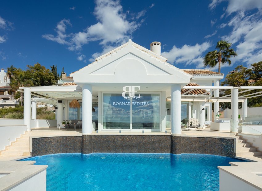Resale - Villa -
Marbella - Nueva Andalucía