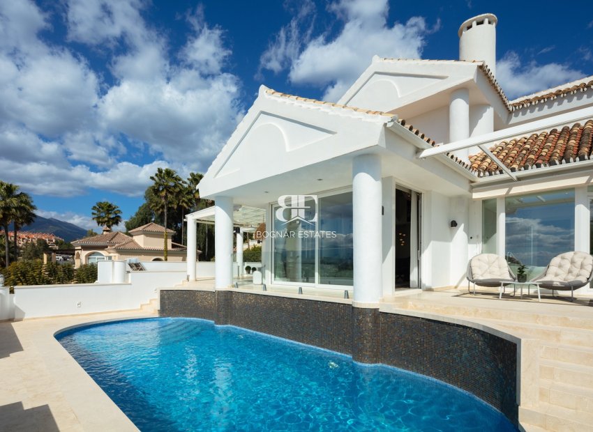 Resale - Villa -
Marbella - Nueva Andalucía