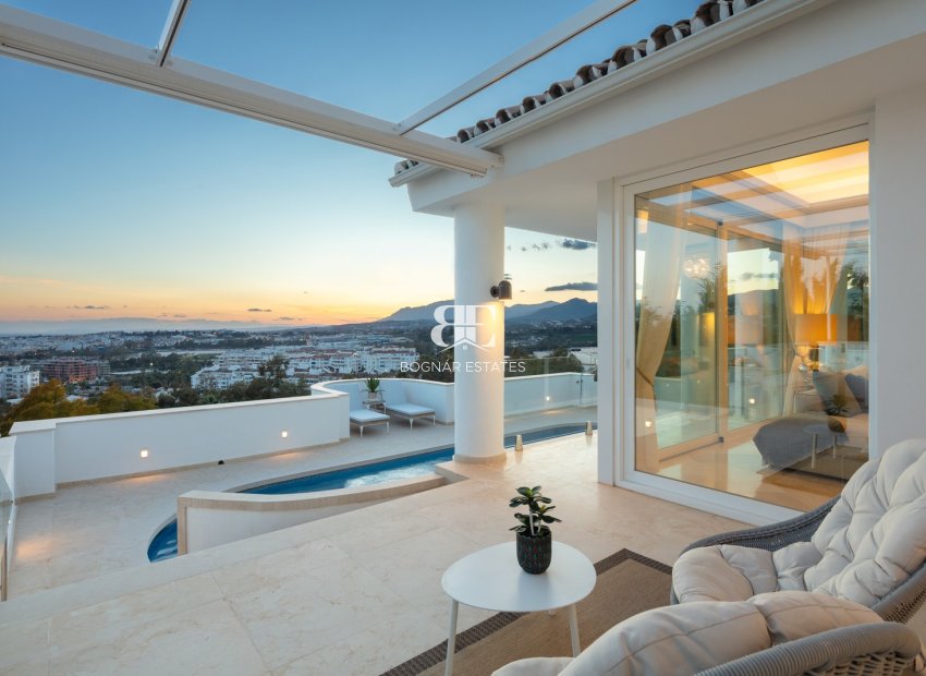 Resale - Villa -
Marbella - Nueva Andalucía