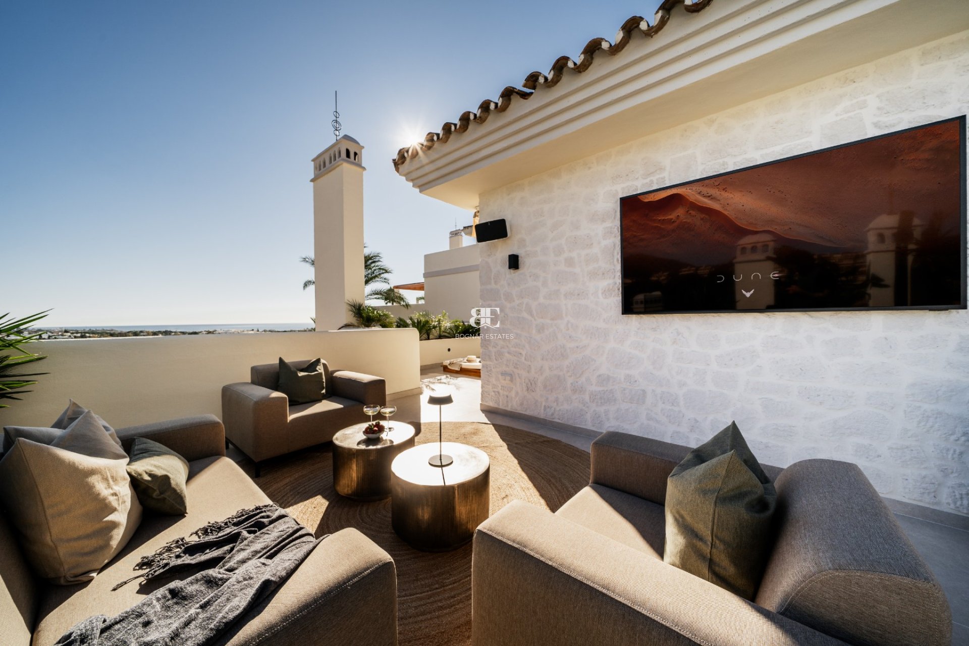 Resale - Villa -
Marbella - Nueva Andalucía