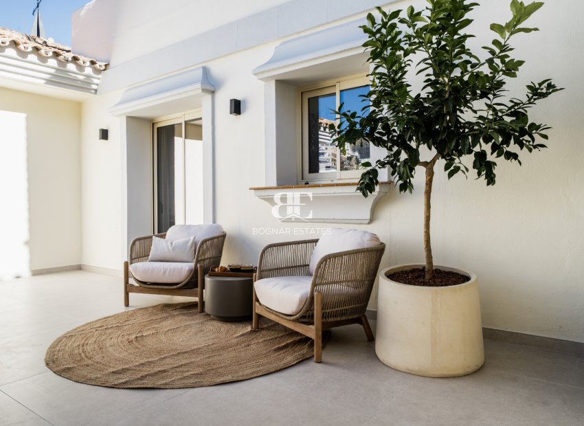 Resale - Villa -
Marbella - Nueva Andalucía