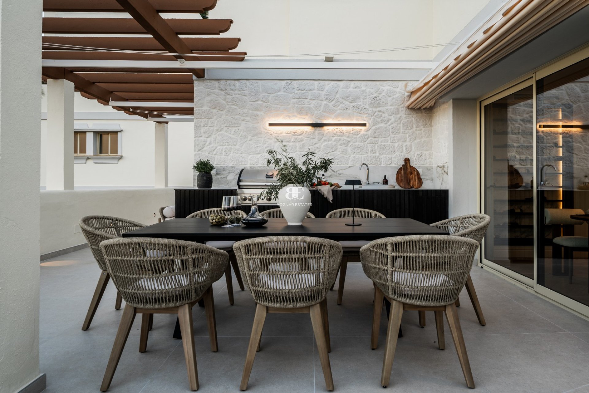 Resale - Villa -
Marbella - Nueva Andalucía