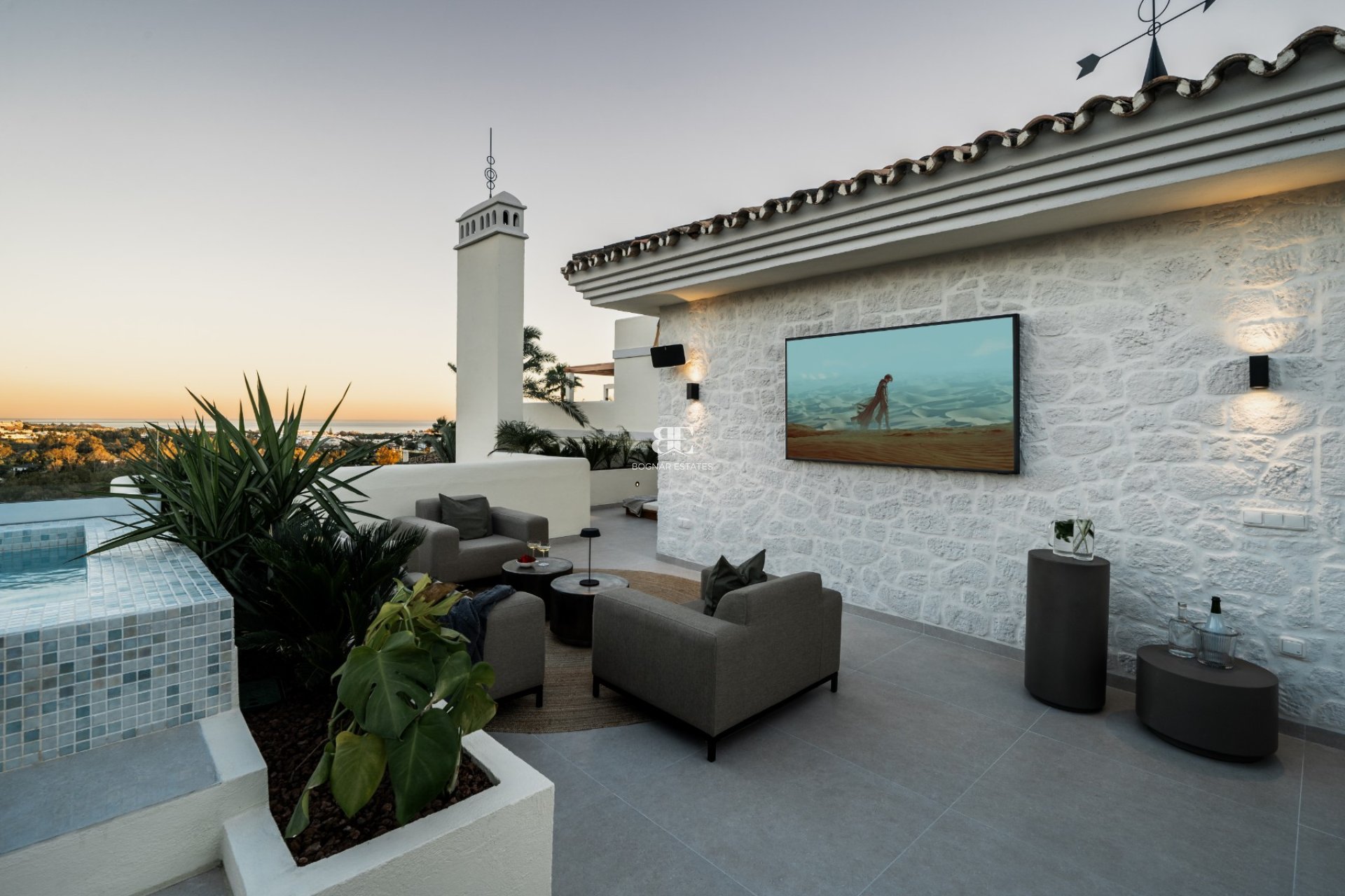 Resale - Villa -
Marbella - Nueva Andalucía