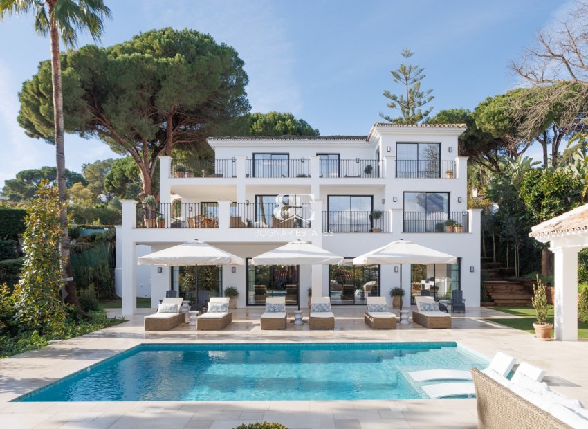 Resale - Villa -
Marbella - Nueva Andalucía